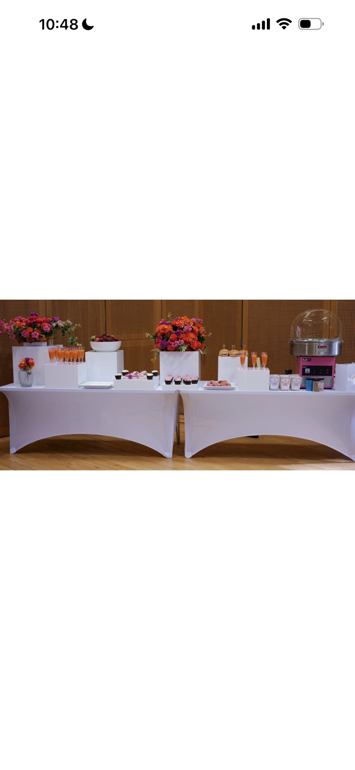 Elegant white event display setup